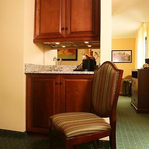 Queen Suite